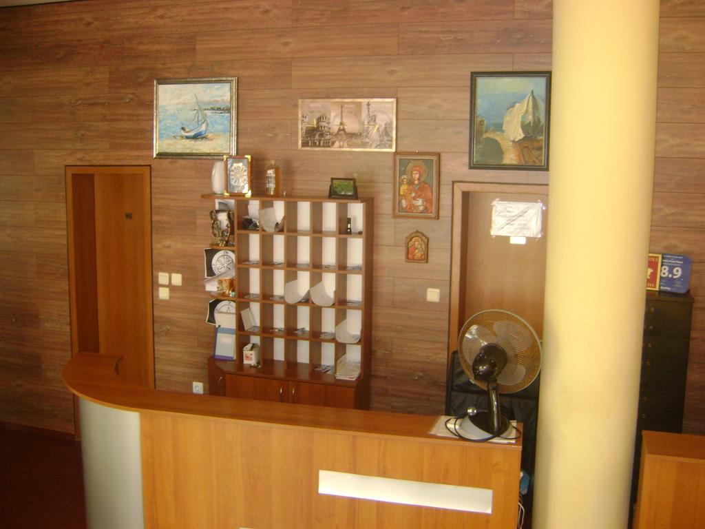 Family Hotel Diana Pomorie Exterior photo
