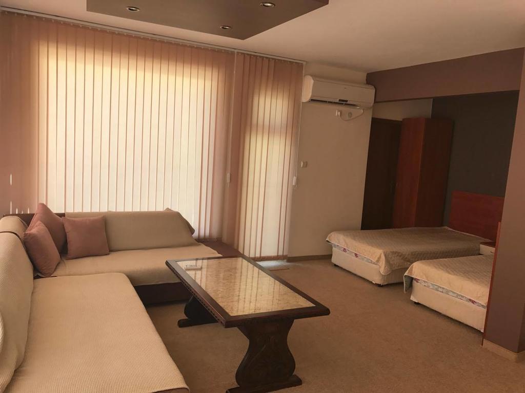 Family Hotel Diana Pomorie Exterior photo